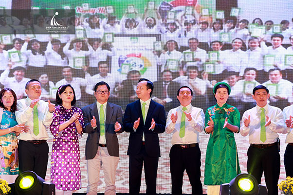 tất niên công ty sài gòn food 12