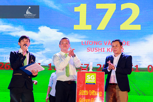 tất niên công ty sài gòn food 25