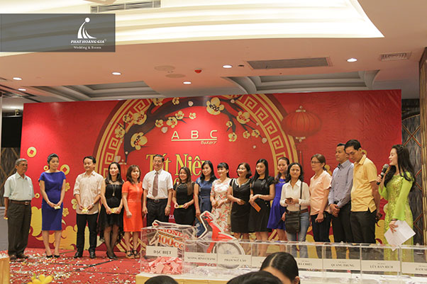 tất niên công ty bánh kẹo abc 6