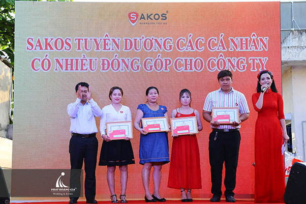 tất niên công ty sakos 6
