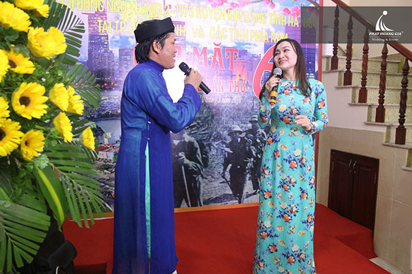 họp mặt đồng đội