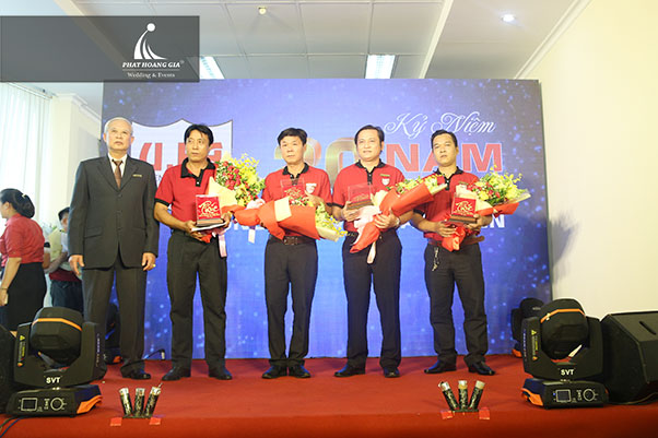 kỷ niệm 20 năm thành lập công ty Uyên Phát