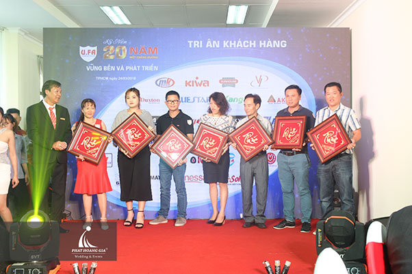 kỷ niệm 20 năm thành lập công ty Uyên Phát