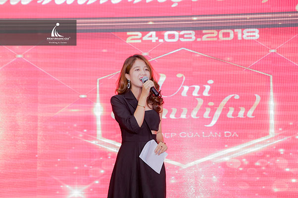 tri ân mỹ phẩm uni beautiful