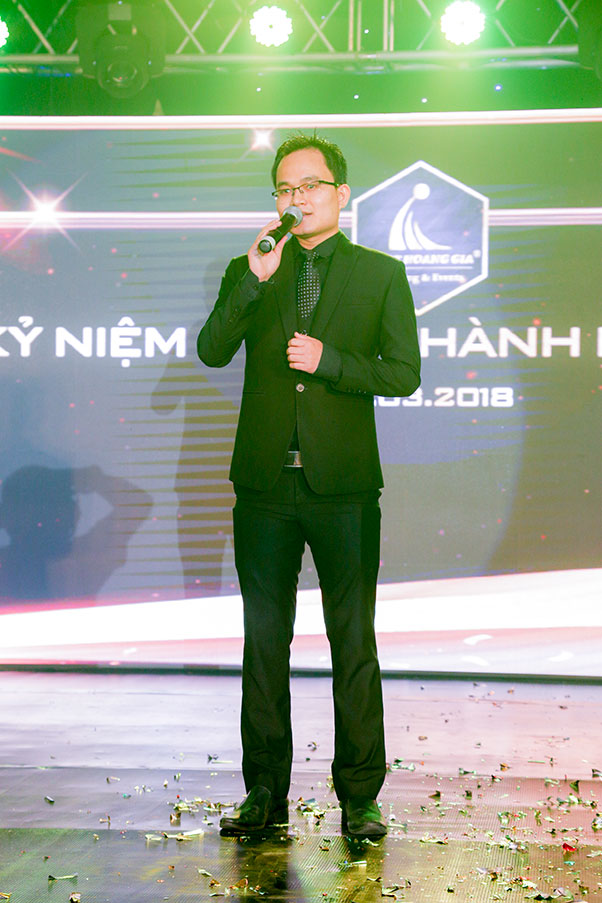 kỷ niệm 6 năm thành lập công ty Phát Hoàng Gia