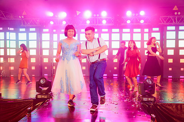 kỷ niệm 6 năm thành lập công ty Phát Hoàng Gia