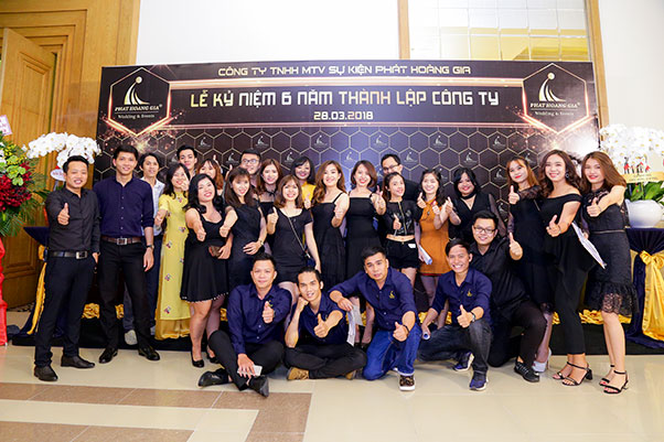kỷ niệm 6 năm thành lập công ty Phát Hoàng Gia