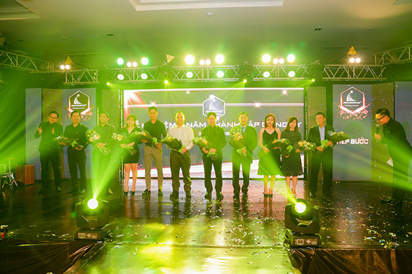 kỷ niệm 6 năm thành lập công ty Phát Hoàng Gia