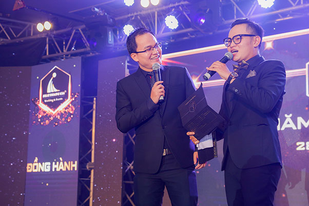 kỷ niệm 6 năm thành lập công ty Phát Hoàng Gia