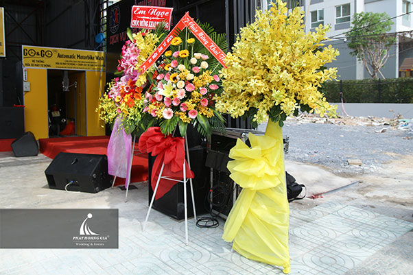 khai trương dịch vụ rửa và chăm sóc xe M1