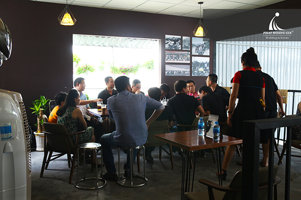 khai trương dịch vụ rửa và chăm sóc xe M1