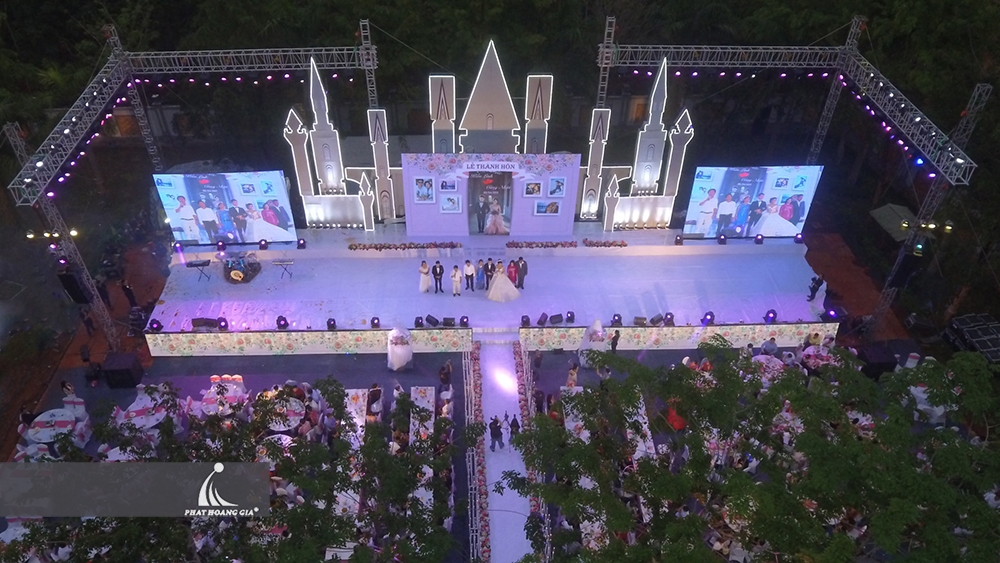 cho thuê sân khấu uy tín