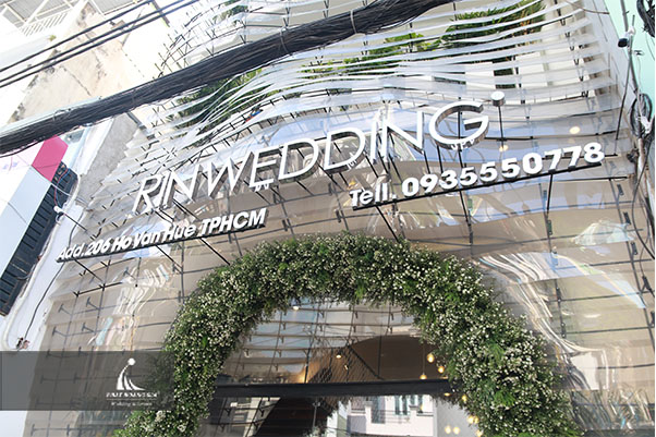 khai trương showroom áo cưới Rin Wedding cn thứ 4