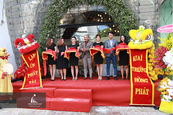 khai trương showroom áo cưới Rin Wedding cn thứ 4