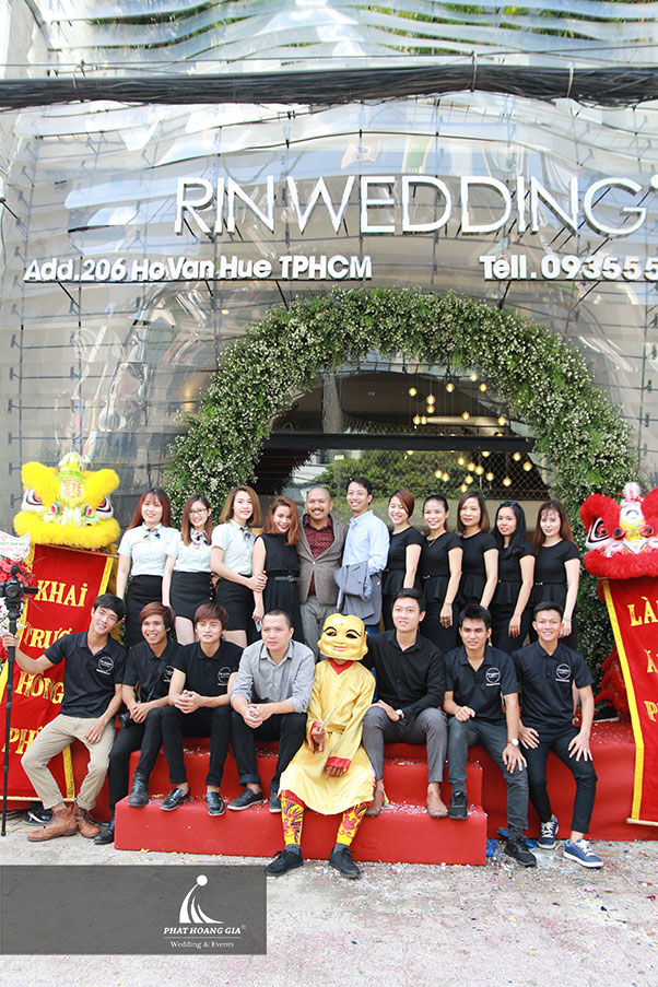 khai trương showroom áo cưới Rin Wedding cn thứ 4