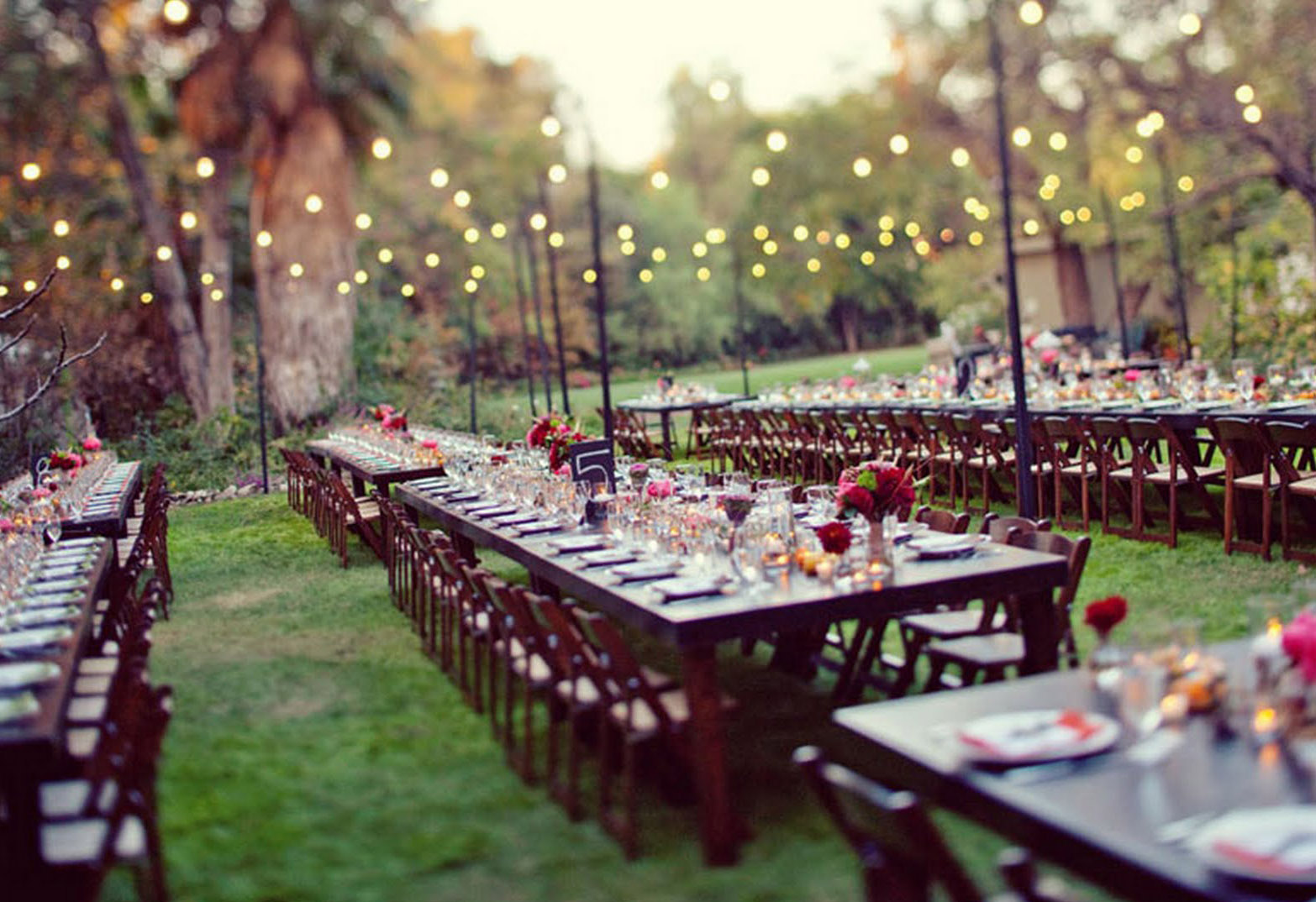 tiệc cưới sân vườn