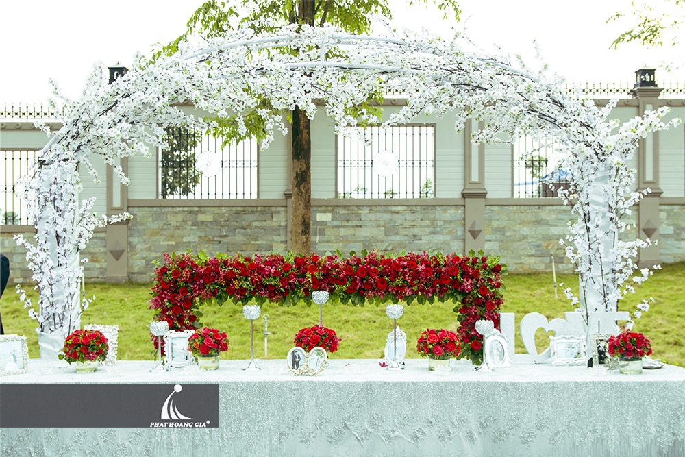 tiệc cưới sân vườn