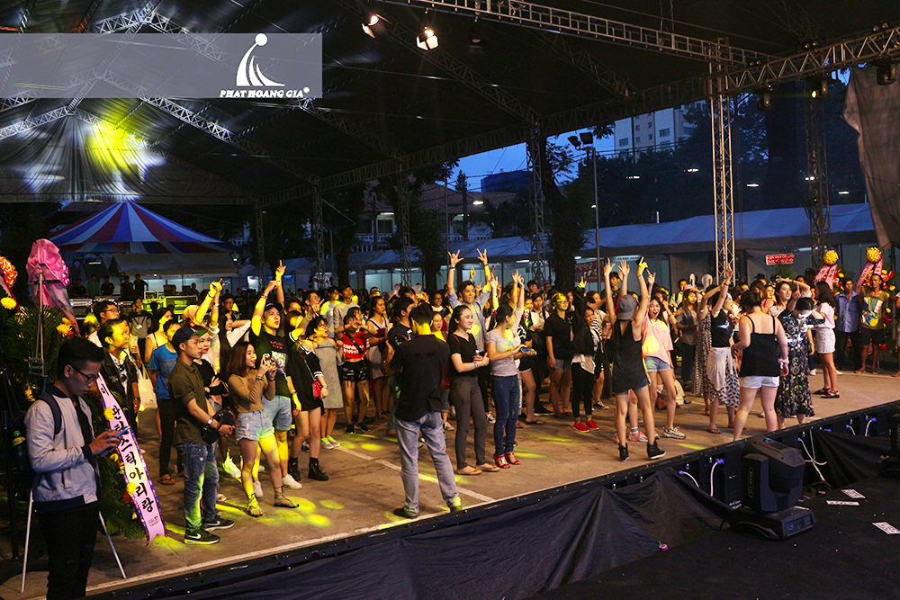 tổ chức sự kiện âm nhạc