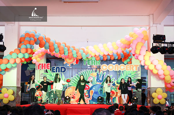 the end of year concert - cơ sở cộng hòa