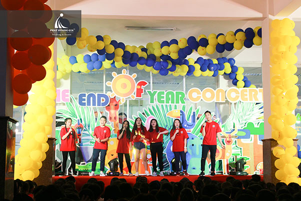the end of year concert - cơ sở cộng hòa