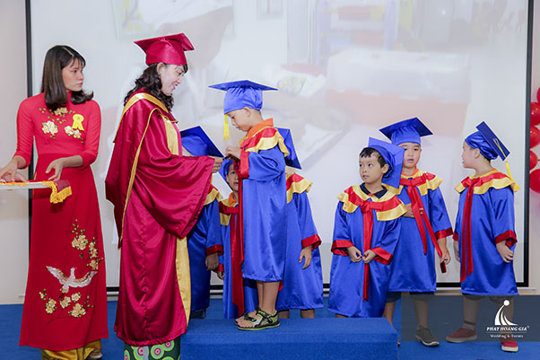 Lễ tổng kết năm học 2018 - Trường mầm non Vũ Trụ Xanh