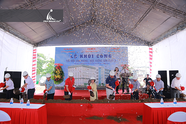 khởi công tòa nhà văn phòng