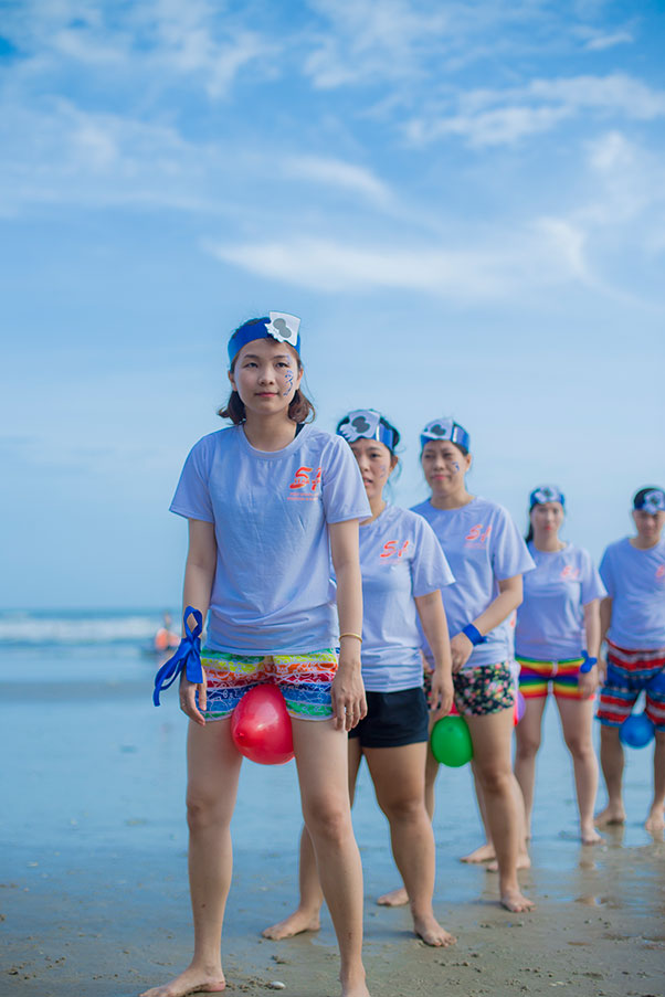 Tổ chức Team building