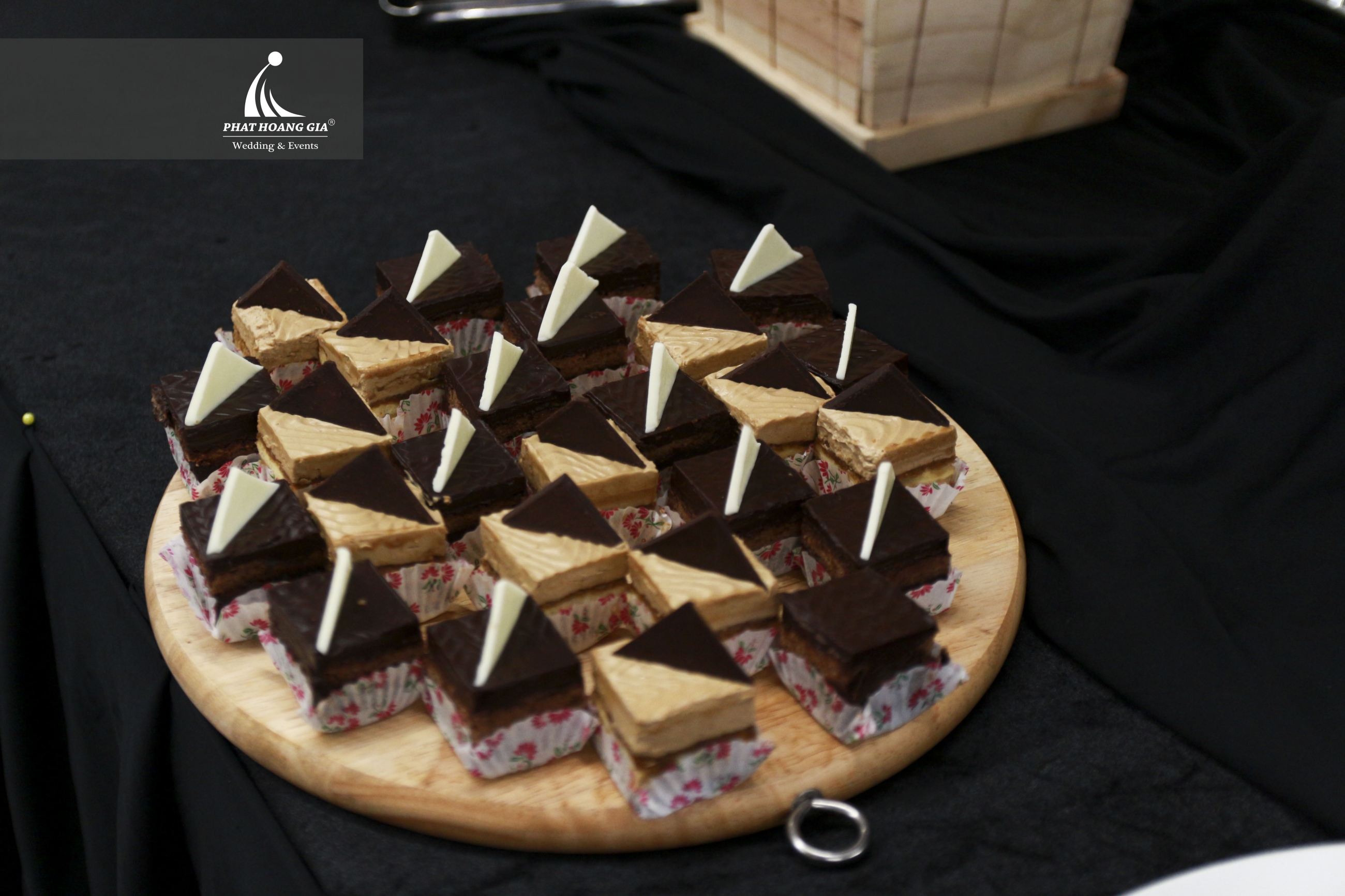 GRAND OPENING MINI ANGENTS FAIR