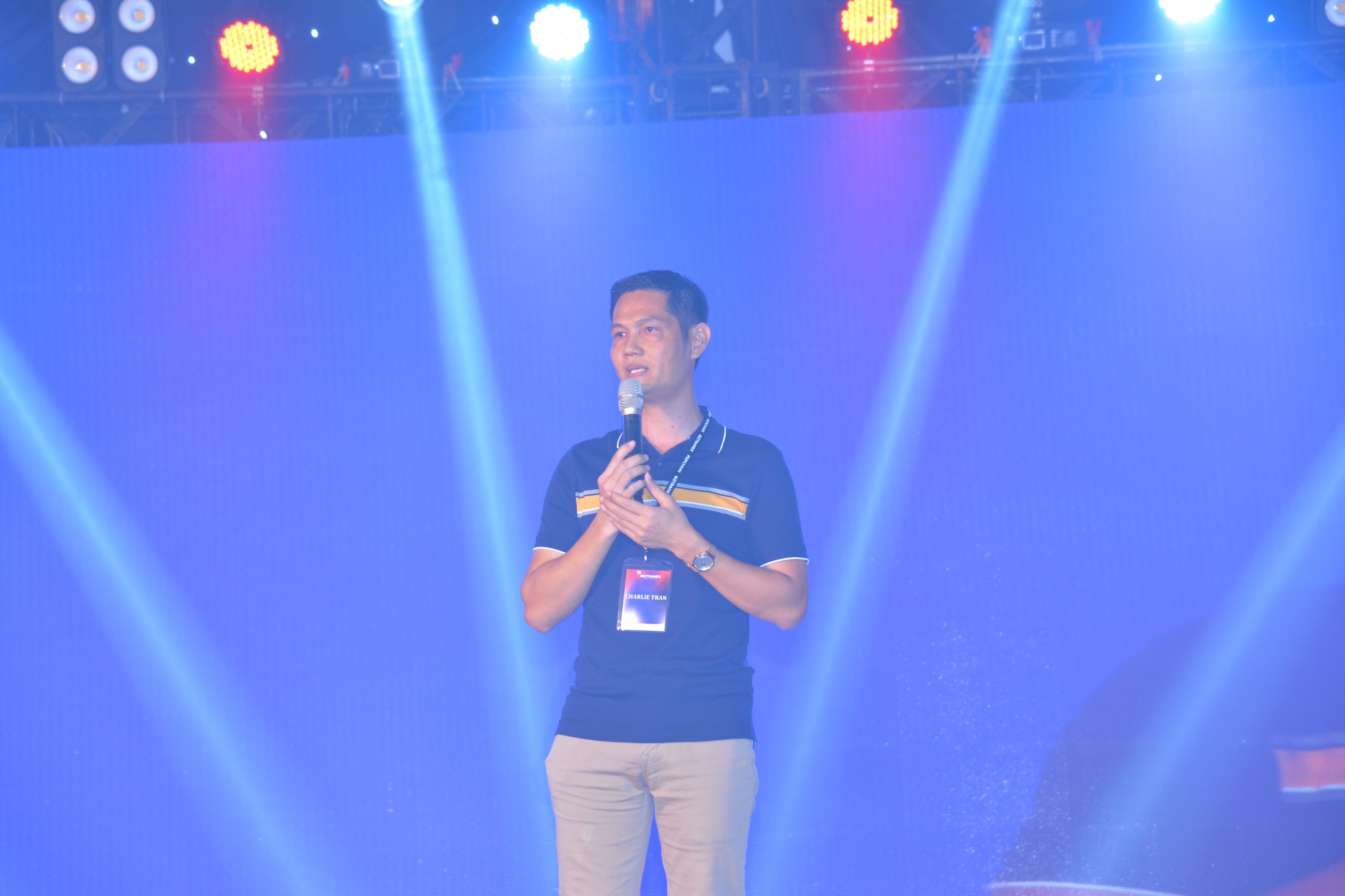 Ra mắt sàn giao dịch Biztranex Việt Nam