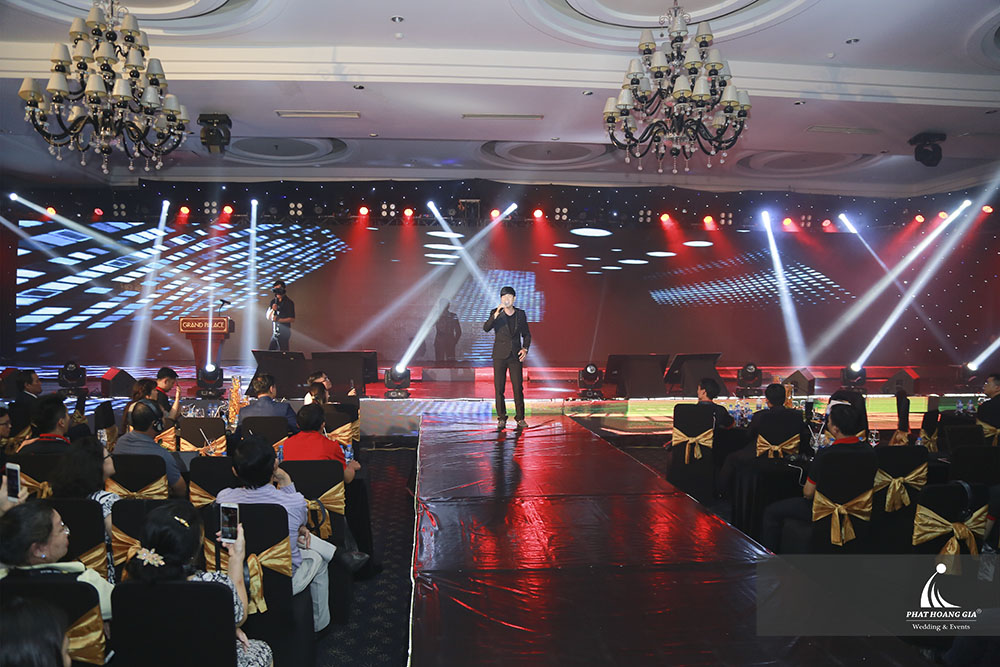 Ra mắt sàn giao dịch Biztranex Việt Nam