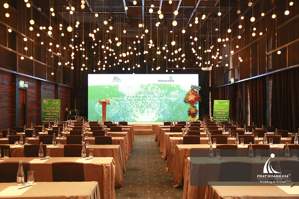 Lễ kí kết hợp tác kinh doanh giữa ngân hàng Vietcombank – CN Tân Định và CTCP phát triển Nhà Thủ Thiêm