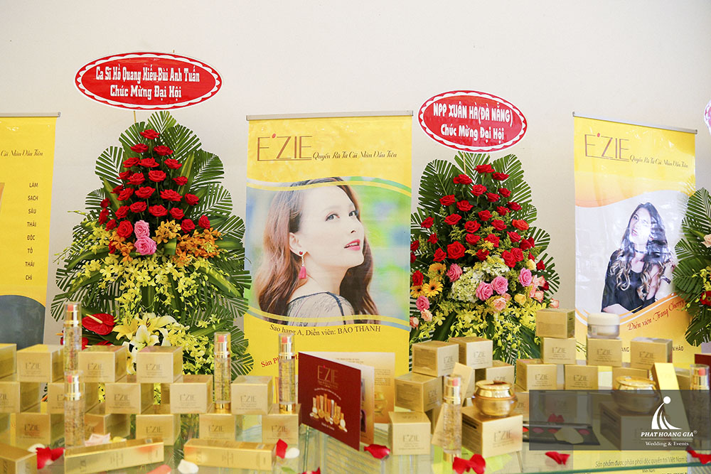 Tri ân khách hàng - Đại hội thượng đỉnh E'zie 2018