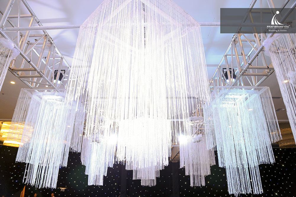 Tri ân khách hàng - Đại hội thượng đỉnh E'zie 2018