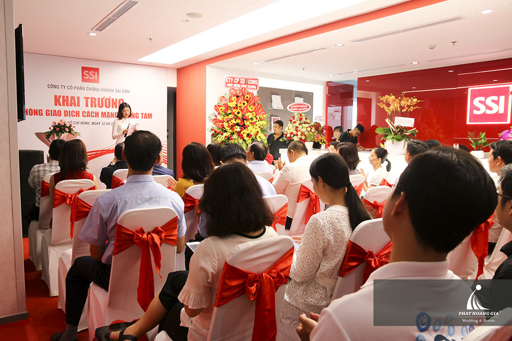 Khai trương phòng giao dịch SSI Cách Mạng Tháng Tám