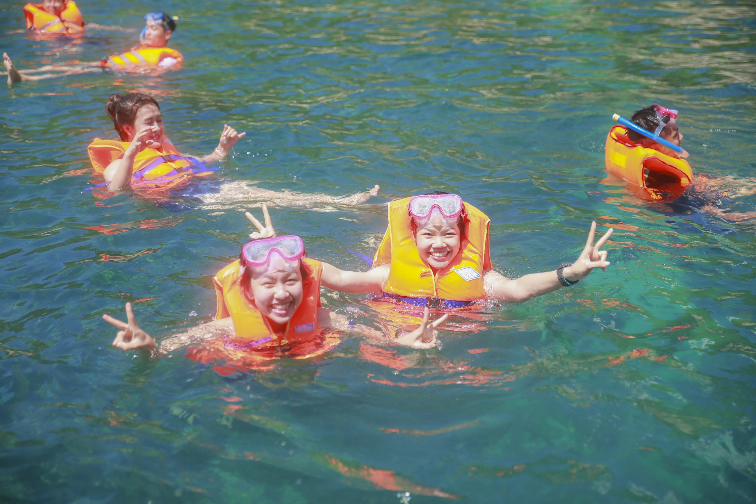 Phát Hoàng Gia Teambuilding - 6 years 1 way