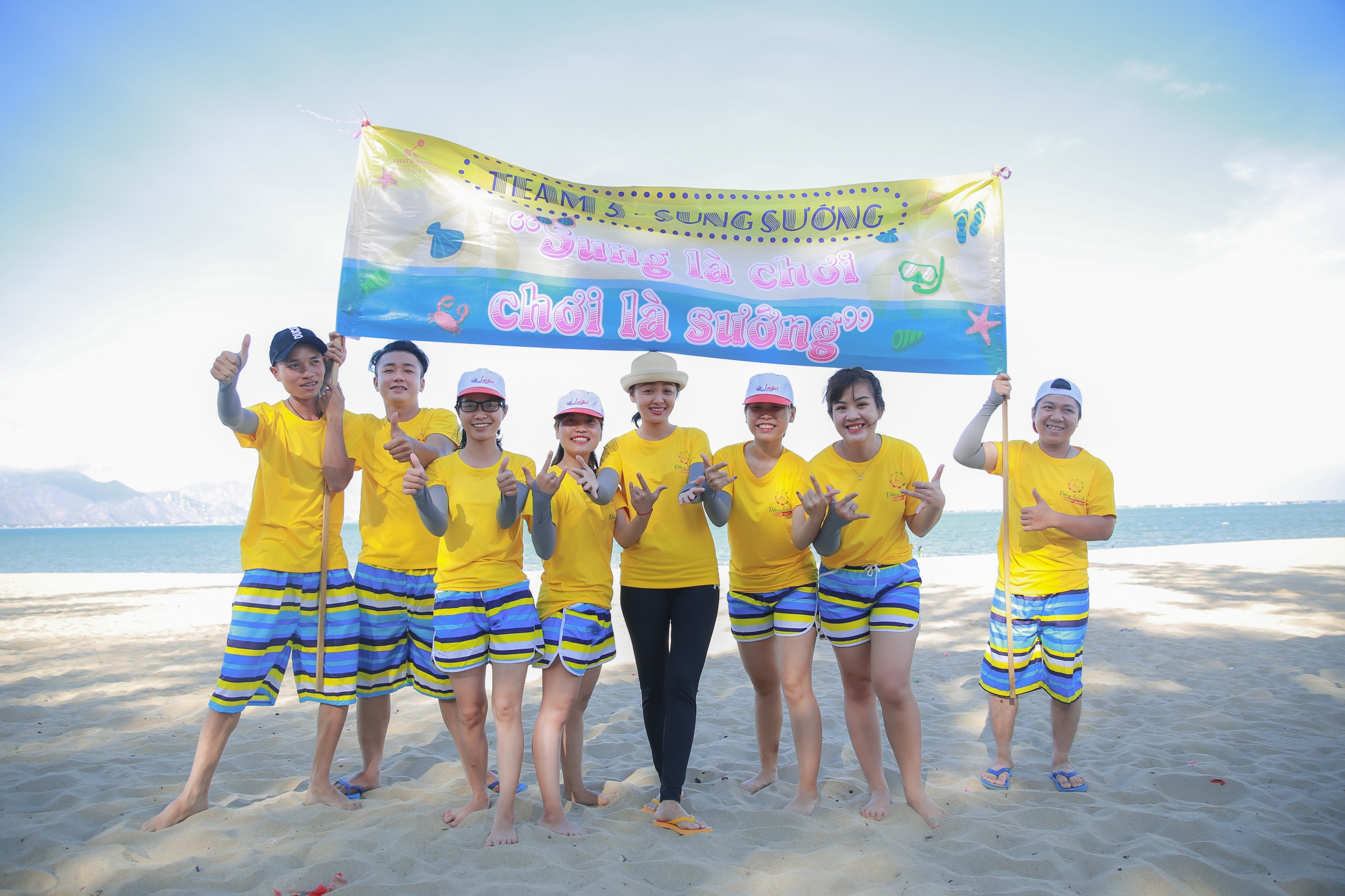 Phát Hoàng Gia Teambuilding - 6 years 1 way