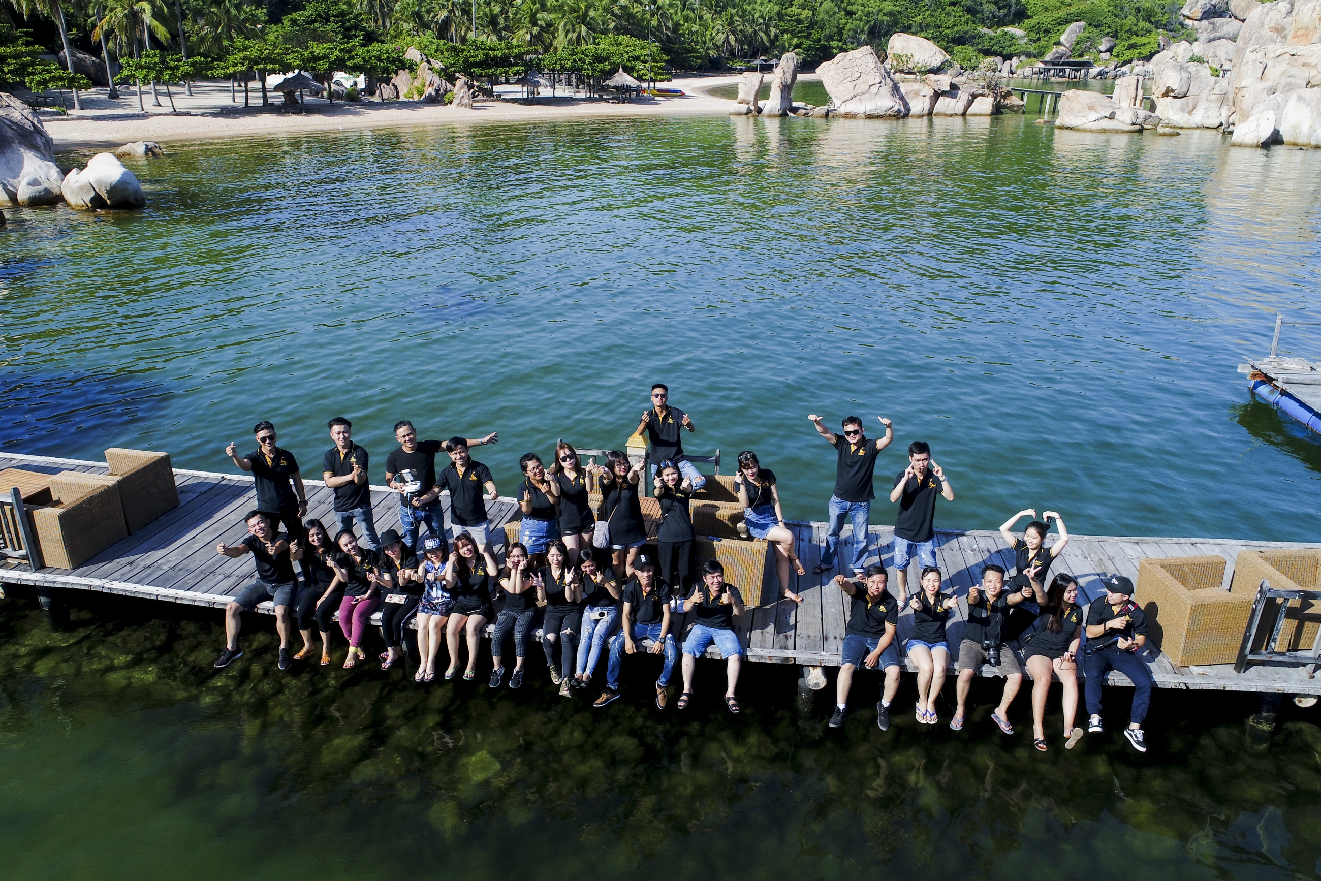 Phát Hoàng Gia Teambuilding - 6 years 1 way