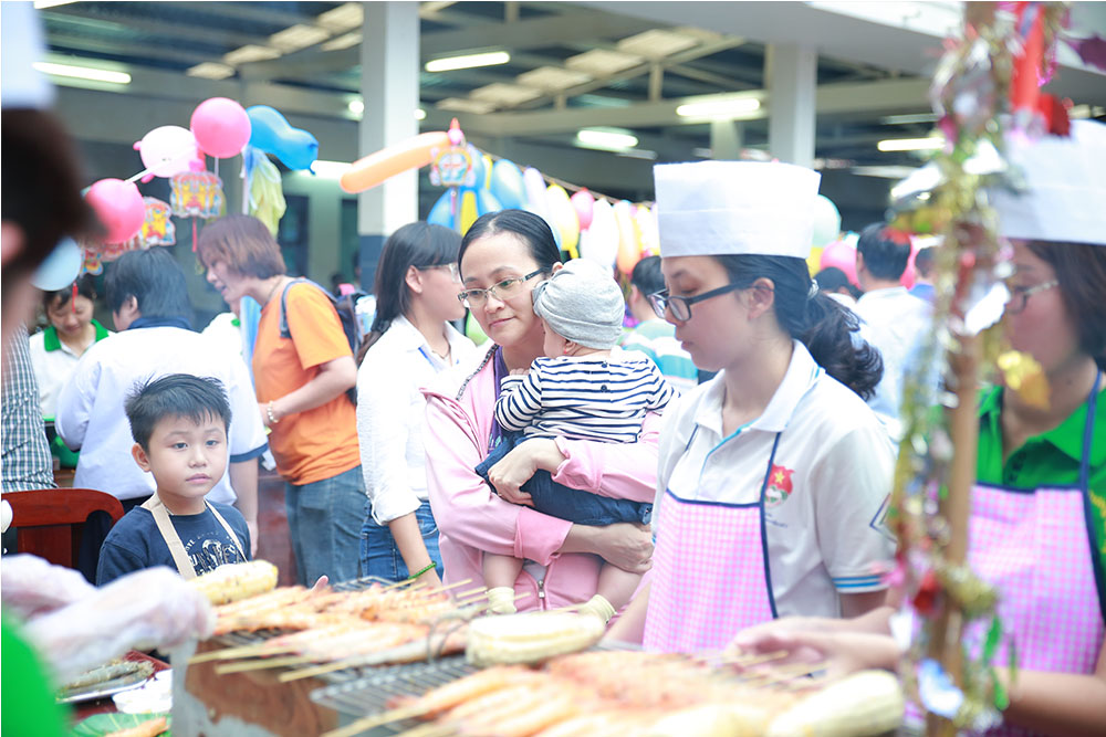 Đêm hội trăng rằm - Công ty Môi trường đô thị