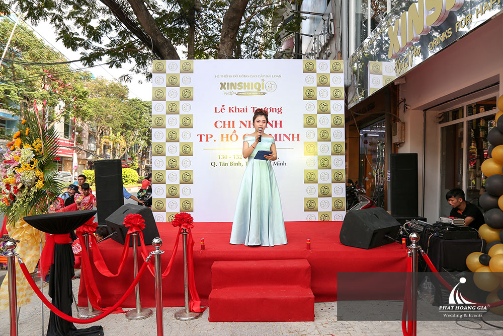 Khai trương cửa hàng trà sữa Xinshiqi Bàu Cát