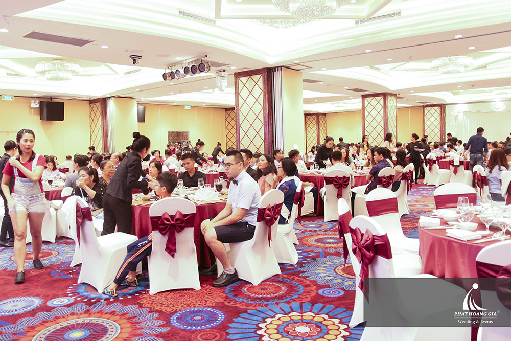 Tiệc sinh nhật giám đốc ABC Bakery