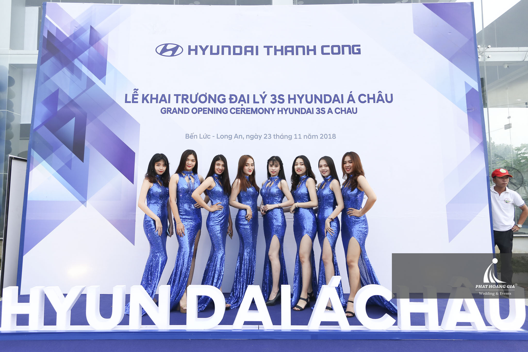 Khai trương Hyundai Á Châu