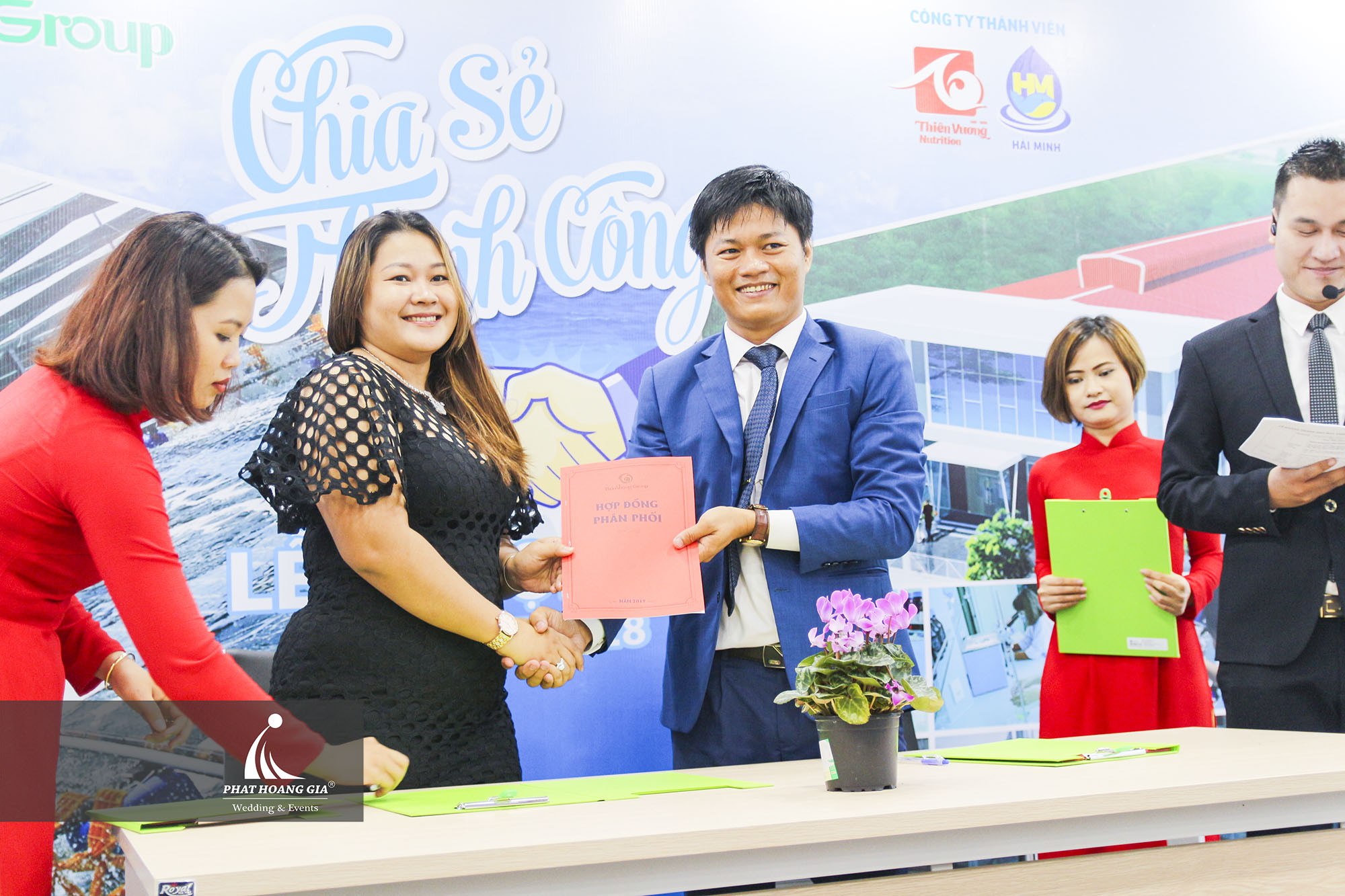 Lễ khánh thành nhà máy Thiên Vương