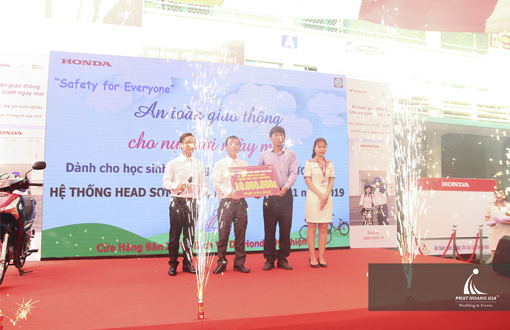 Head Honda Sơn Minh – Ngày hội hướng dẫn lái xe an toàn