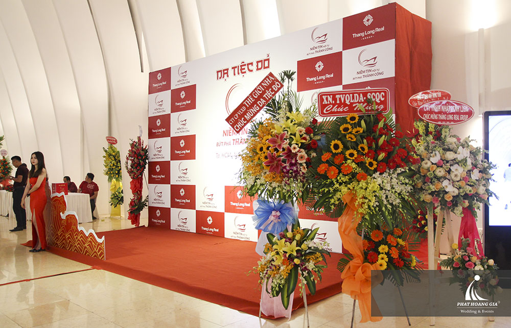 Tất niên Thăng Long Real Group - Dạ tiệc đỏ