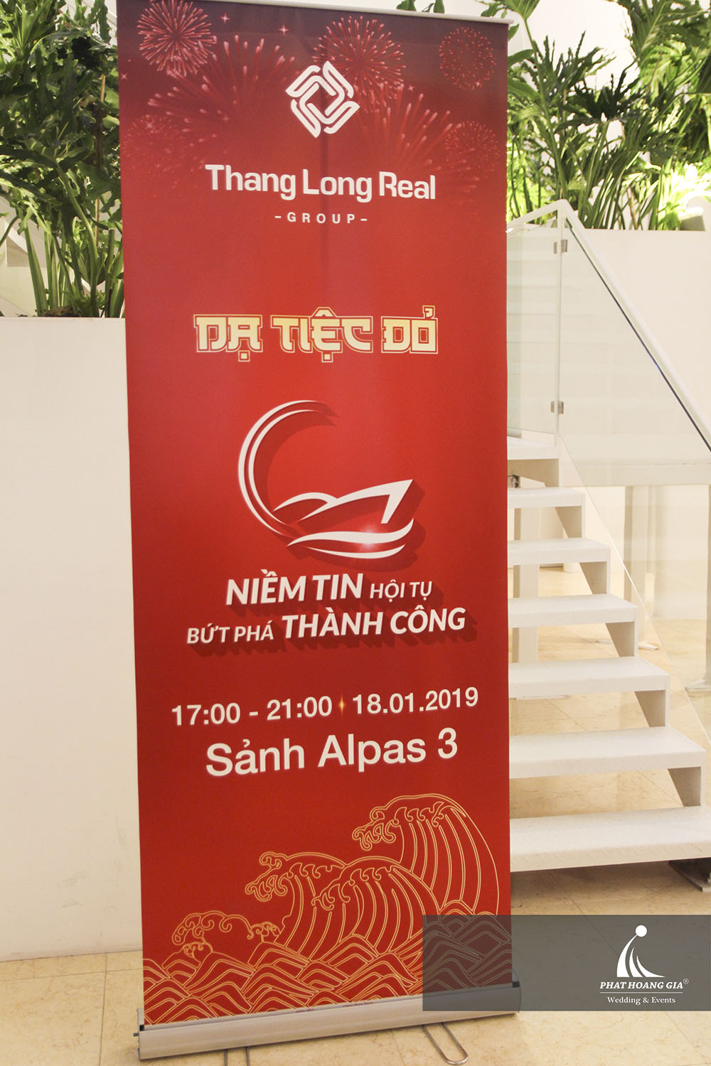 Tất niên Thăng Long Real Group - Dạ tiệc đỏ