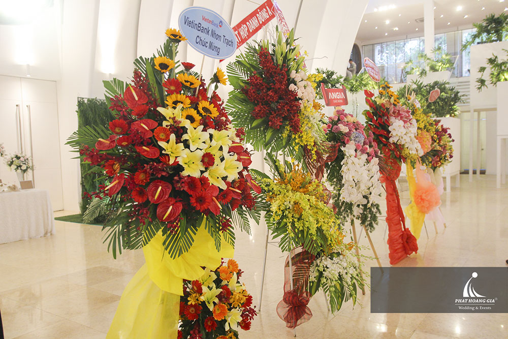 Tất niên Thăng Long Real Group - Dạ tiệc đỏ