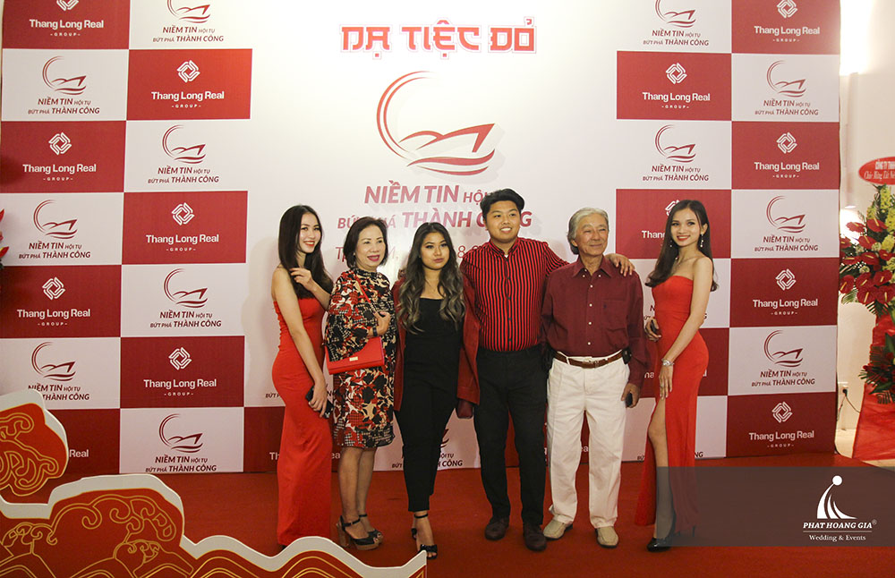 Tất niên Thăng Long Real Group - Dạ tiệc đỏ