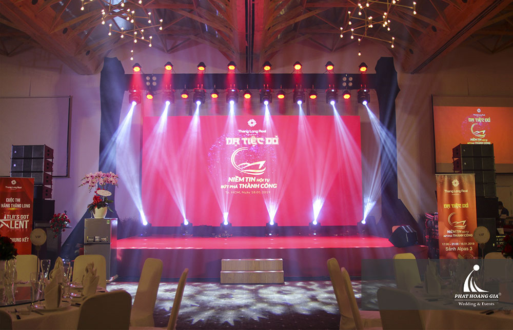 Tất niên Thăng Long Real Group - Dạ tiệc đỏ