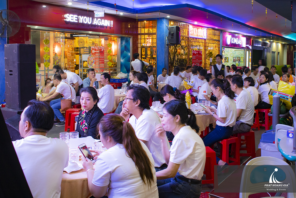 YEAR END PARTY 2018 SUPERBOWL VIETNAM