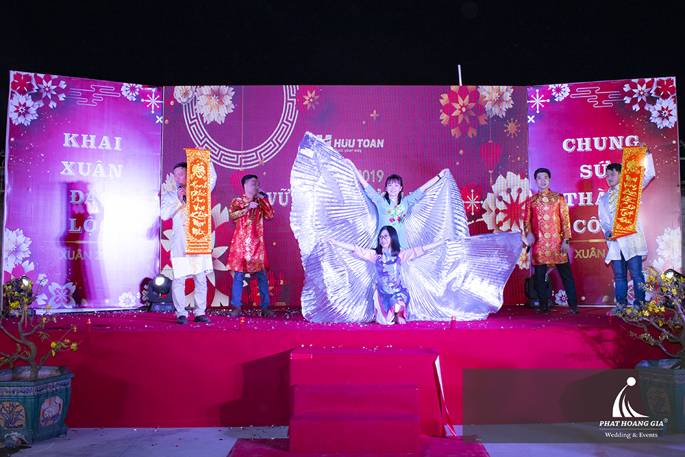 Year end party Công ty TNHH Hữu Toàn 